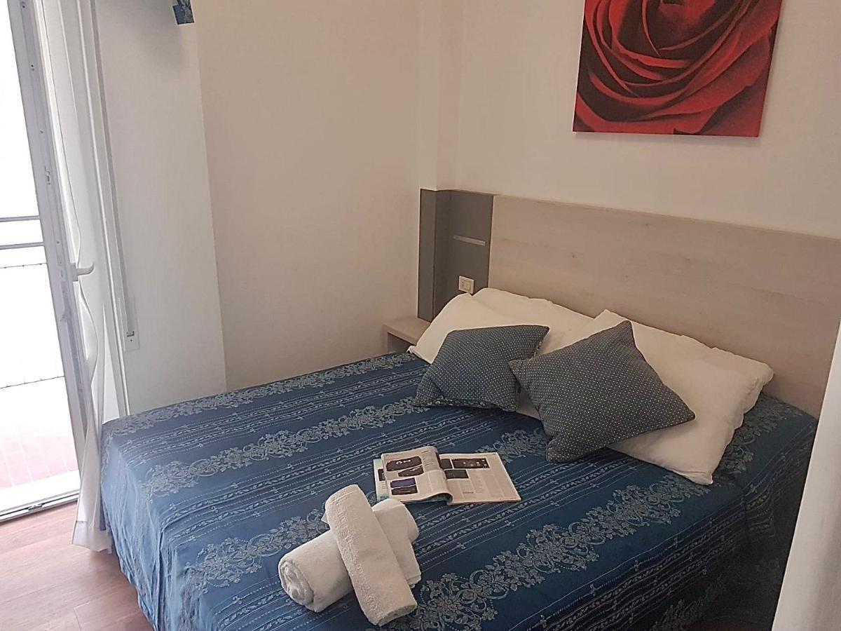 Hotel Arena Rimini Buitenkant foto